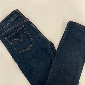 Levi’s straight leg slight curve size 8 jeans